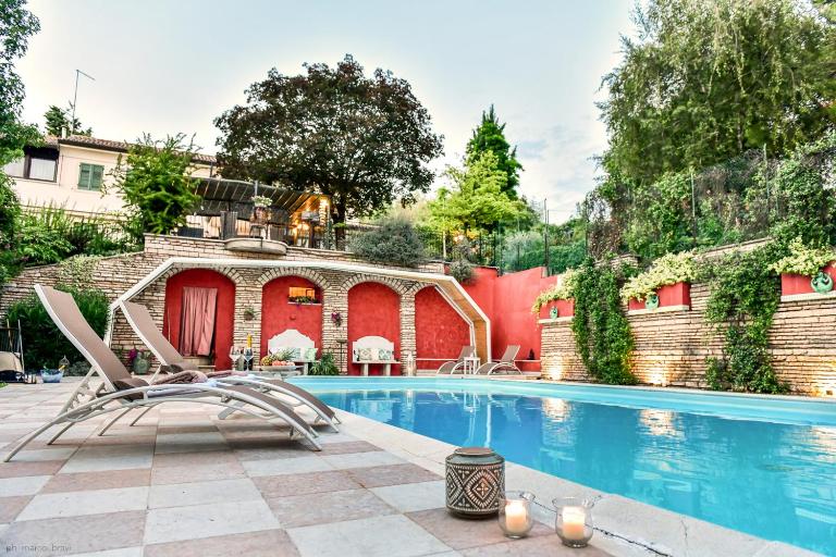 Villa Isidoro ampio parco, piscina privata, arte e giochi , natura e fitness - Ferienwohnung Verona