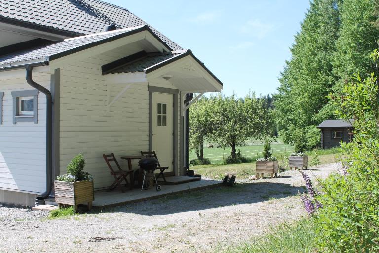 Hännilän Tila - Bed and Breakfast Karuna