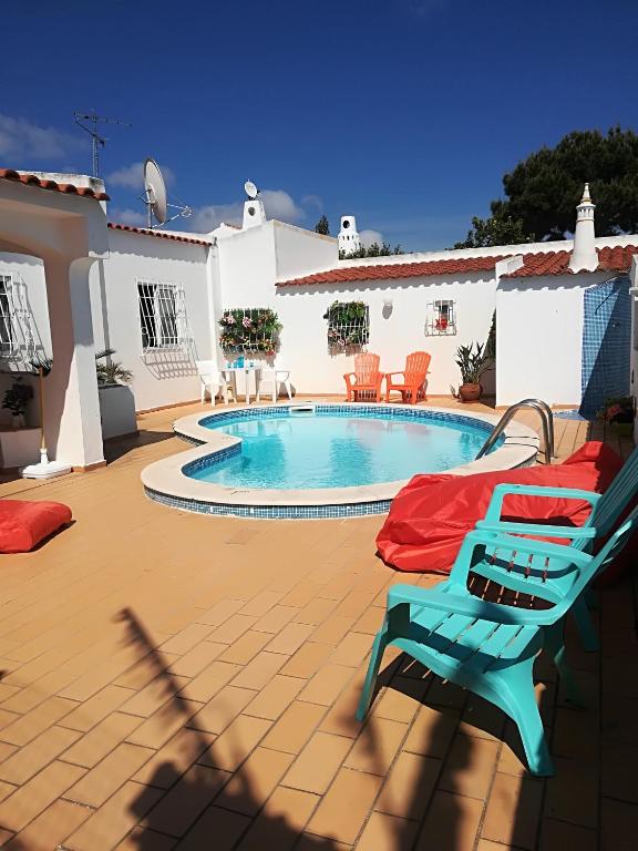 Villa Quica, heated pool - B&B Albufeira