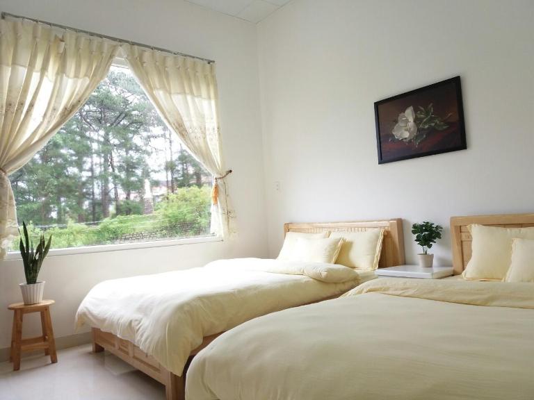 Strawberry Hotel Dalat - B&B Da Lat