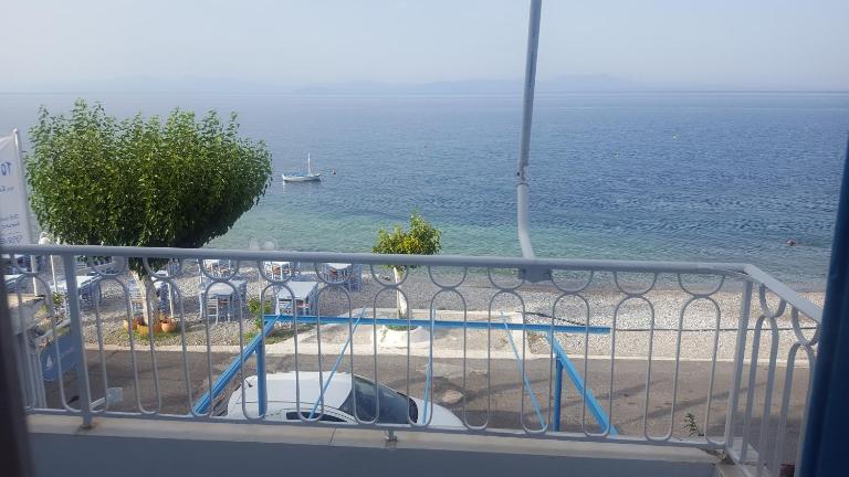 Antonys Apartment Sea View II (1st floor) - Bed and Breakfast Tyrós