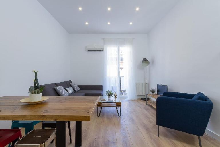 Marvelous Apartment of 3 Bedrooms near La Latina by Batuecas - Chambres d'hôtes Madrid