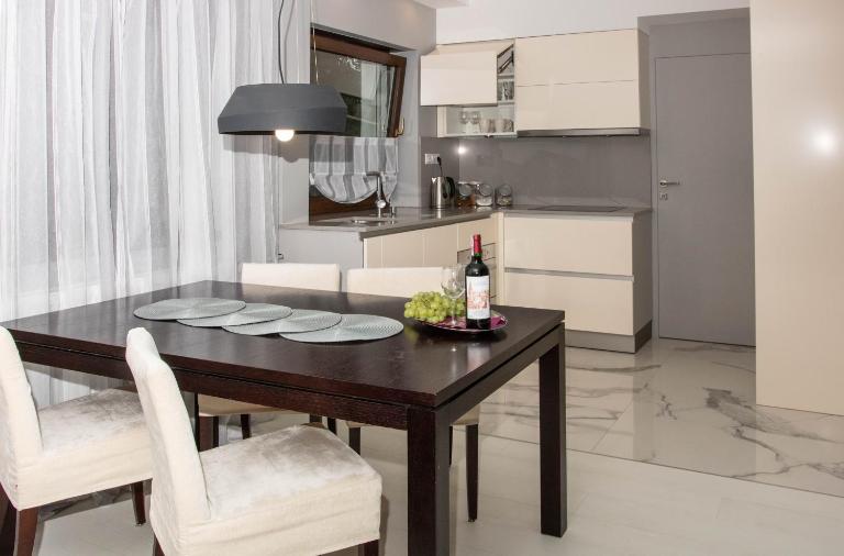 Apartamenty Centrum- Kochanowskiego -dawniej two-bedroom Apartment - B&B Zielona Góra
