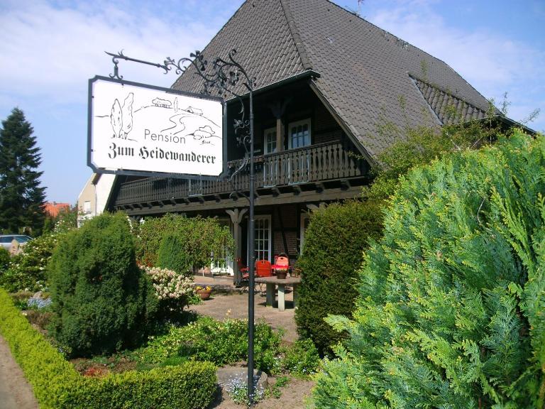 Landhaus Zum Heidewanderer mit THERMEplus - B&B Bad Bevensen