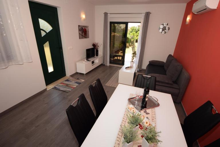 Apartmani Dora i Kati - Chambres d'hôtes Orebić