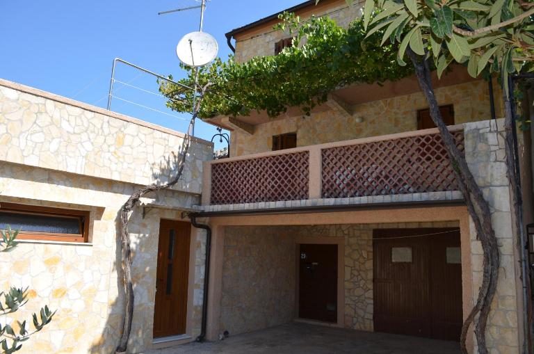 Holiday Home Garina - Ferienwohnung Draga Bašćanska