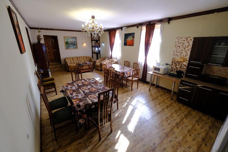 LAILA Guest House - Chambres d'hôtes Mestia
