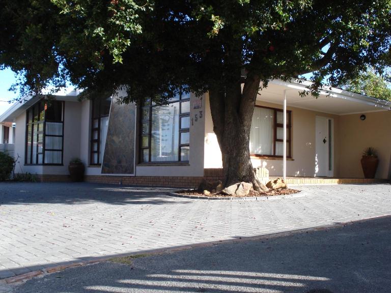 N-One Self Catering - B&B Goodwood
