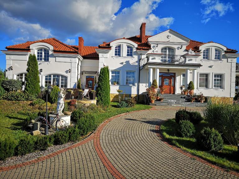 Pensjonat Błękitny Anioł - B&B Kiersztanowo