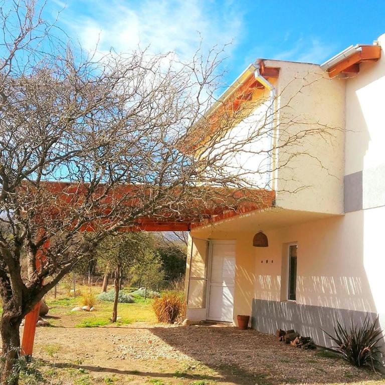 Sueño del Champaquí - Bed and Breakfast Villa de las Rosas