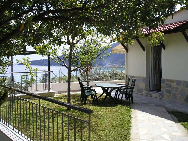 Villa Pegasos - Bed and Breakfast Chrysí Ammoudiá