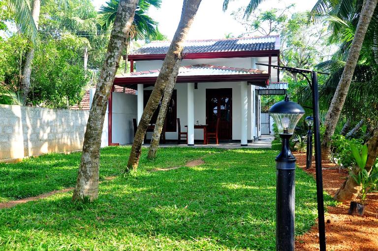 Devon villa - Bed and Breakfast Bentota