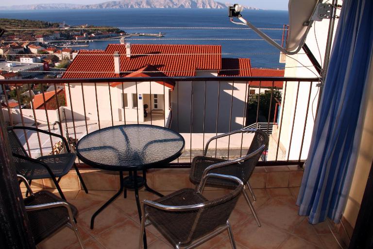 Apartment Mira - B&B Senj