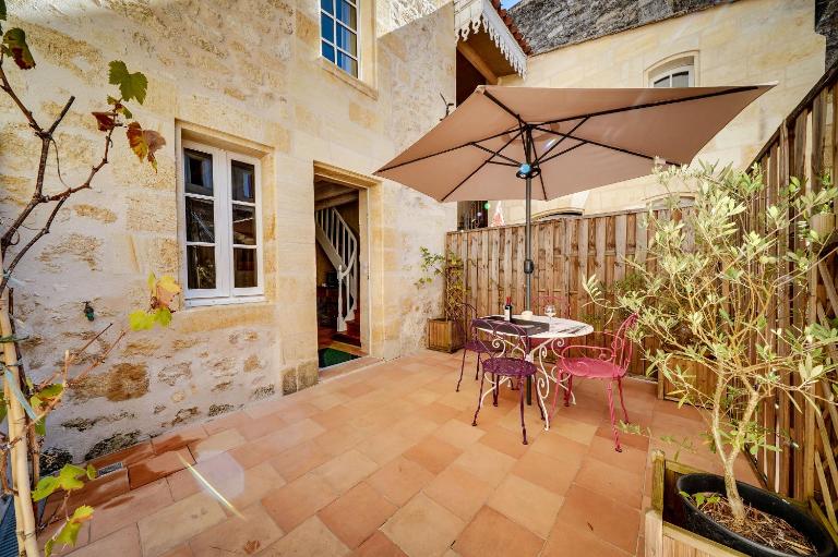 Logis Loiseau avec terrasse - Ferienwohnung Saint-Émilion