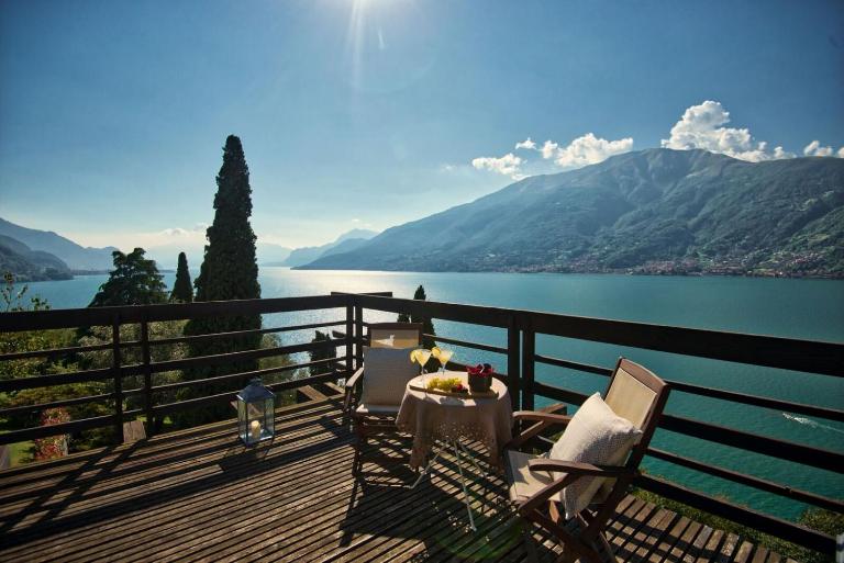 Villa Meraviglia - Private Villa with garden, pool and Breathtaking Lake Como Views - B&B Colico