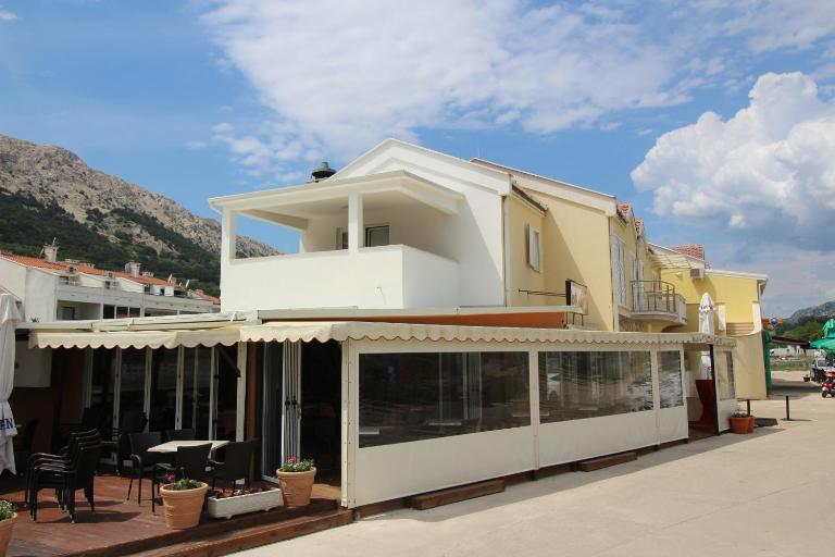 Apartment Pintar Beach - B&B Baška