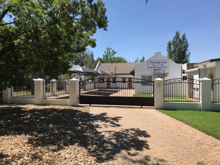 Presidensie Guest Rooms - Chambres d'hôtes Potchefstroom
