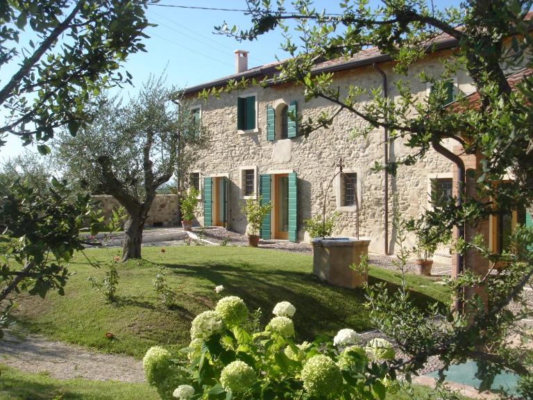 Cascina Girolda - B&B Peschiera del Garda