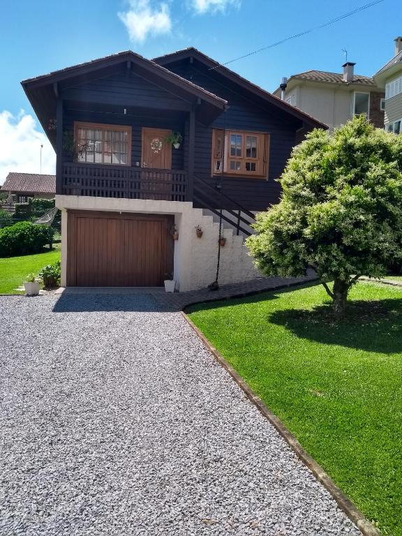 RESIDENCIA FAMILIAR GRAMADO - Chambres d'hôtes Gramado