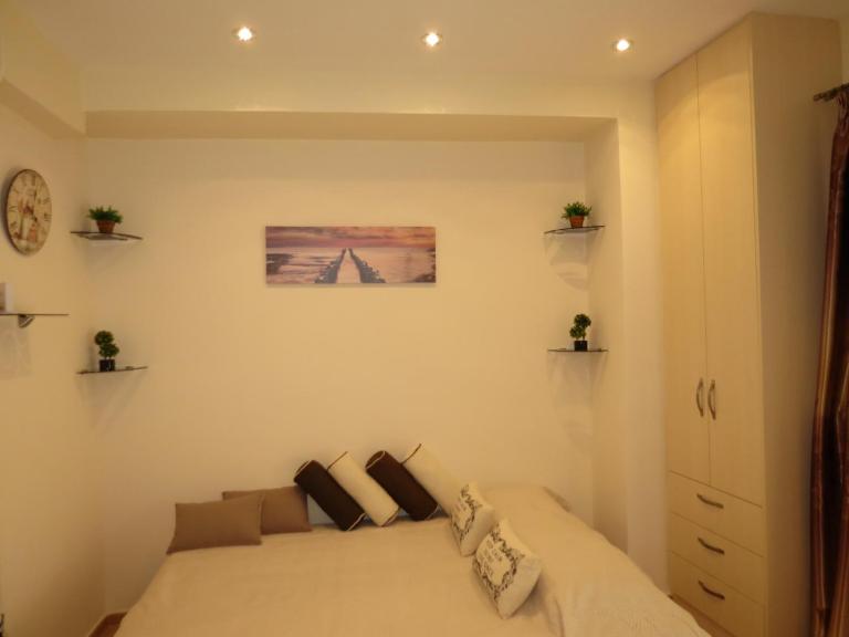 Nice studio next to the sea - B&B Athens