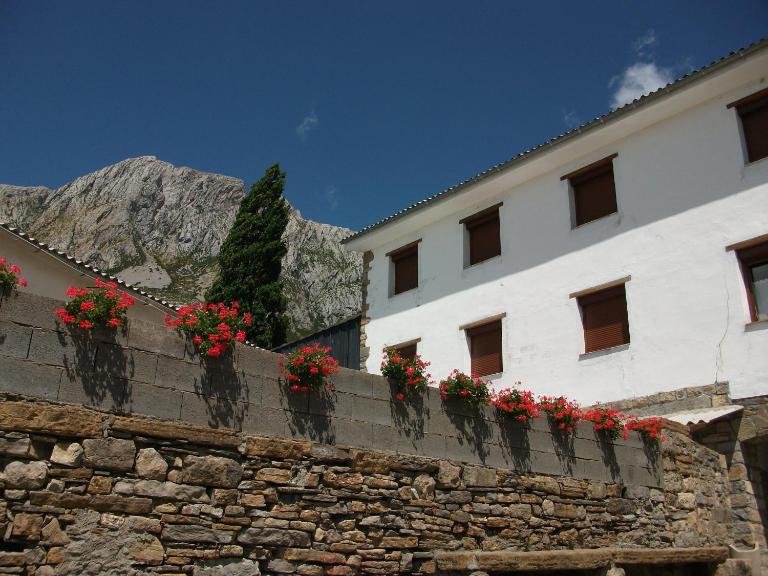 Apartamentos Arcos de Solana - B&B Vilas del Turbon