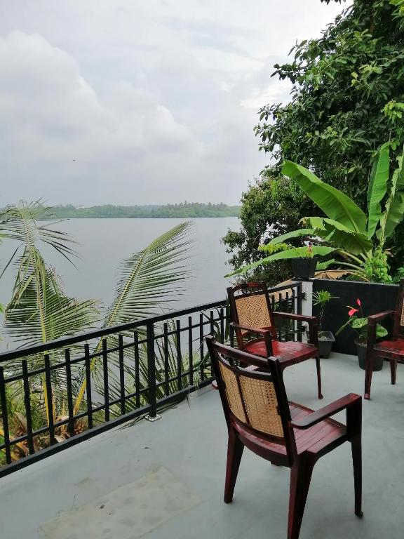 Hikka Lagoon - Ferienwohnung Hikkaduwa