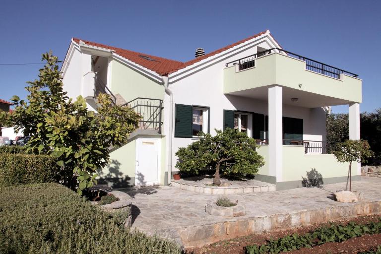 Apartman Tone - B&B Traù