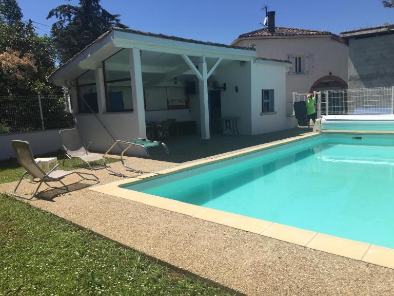 Là Grange - Bed and Breakfast Parisot