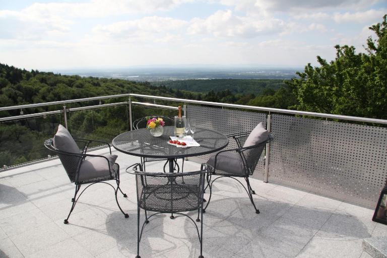 Apartment Sonnenterrasse - Ferienwohnung Baden-Baden