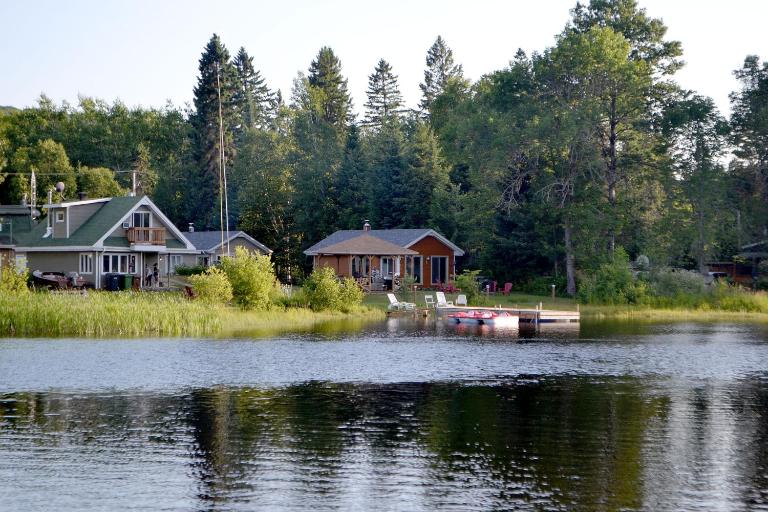 Les 4 chalets - Le 609 - B&B Lac-Saint-Paul