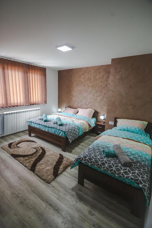Kristal Apartmani - Chambres d'hôtes Aranđelovac