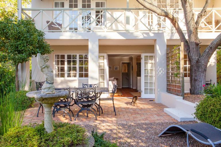 33 Strawberry Lane - Studio and Cottage - B&B Cape Town