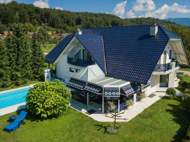 Modrin Apartments - B&B Kamnik