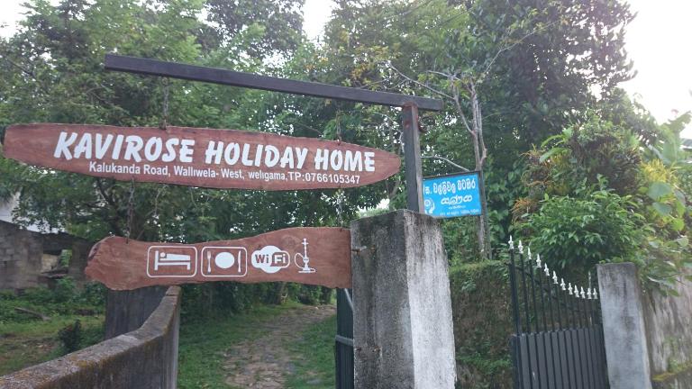 Kavirose Holiday Home - B&B Weligama