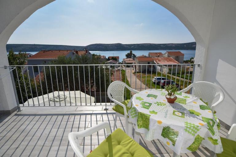 VAL apartmani, Stara Novalja - Chambres d'hôtes Stara Novalja