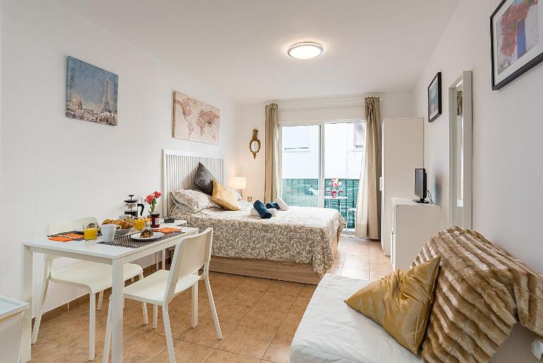 Studios Nerja Center E - Bed and Breakfast Nerja