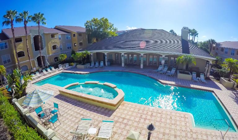 o CHARMING CONDO MINUTES FROM GORGEOUS CLEARWATER BEACHES o - Ferienwohnung Clearwater