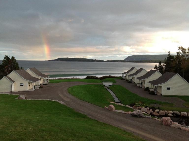 Lantern Hill & Hollow - B&B Ingonish Beach