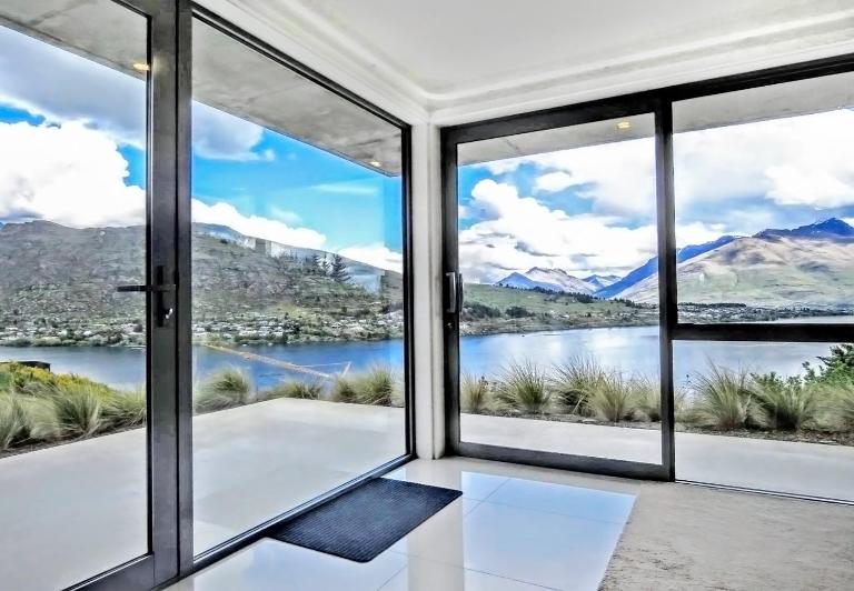 Executive Living in Bluewater - Bed and Breakfast Queenstown