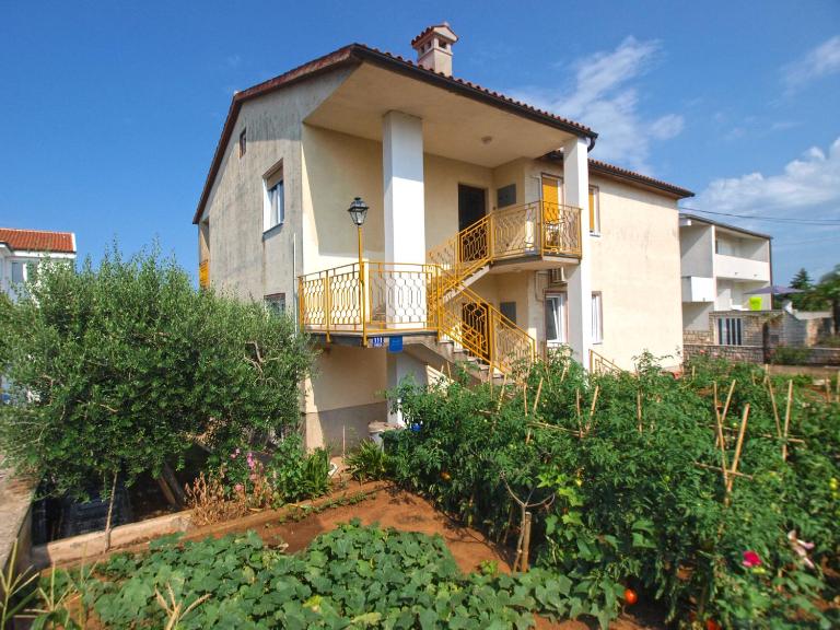 Apartments Medulinka 1704 - B&B Medulin