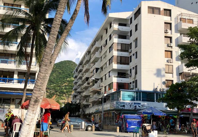 EDIFICIO PALANOA APTO 507 FRENTE a PLAYA RODADERO - B&B Santa Marta