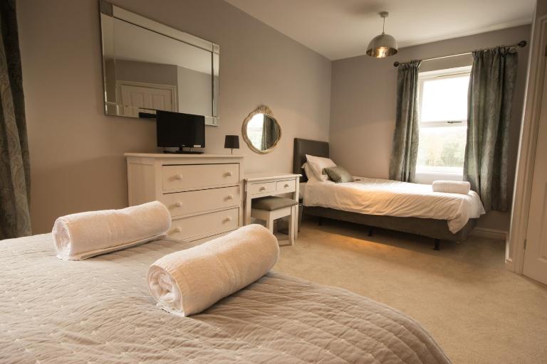 Hardwick Cottage- Darwin Lake Holiday Village - B&B Matlock