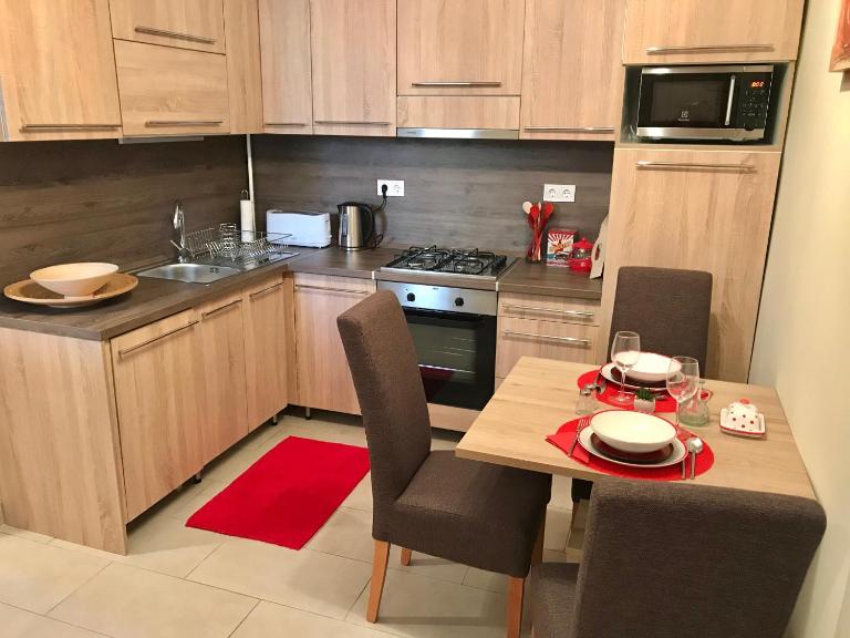City Apartman - B&B Pécs