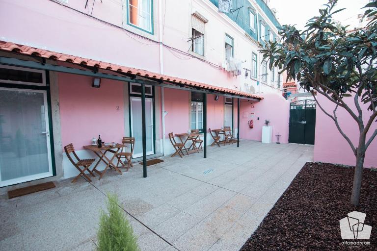 Alfama Dream Apartments - Bed and Breakfast Lissabon