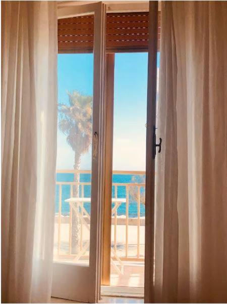 Intero appartamento " Sea Breeze" - B&B Mola di Bari