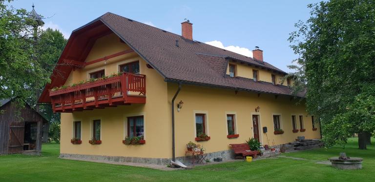 Chalupa U Zvonka Trojanovice - Bed and Breakfast Frenštát pod Radhoštěm