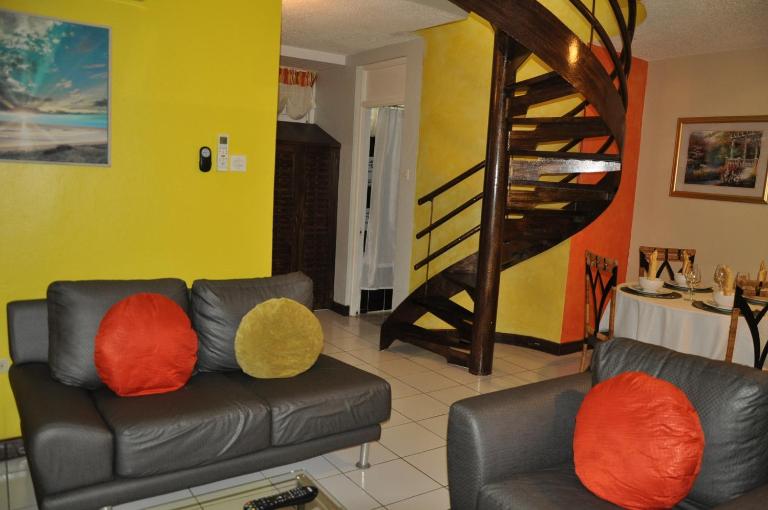 Beach PentHouse A25 Sandcastles - B&B Ocho Rios