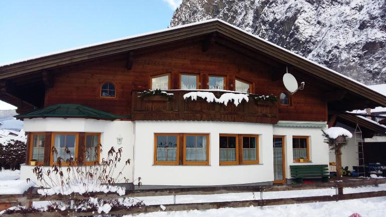 Apart Christian - B&B Umhausen