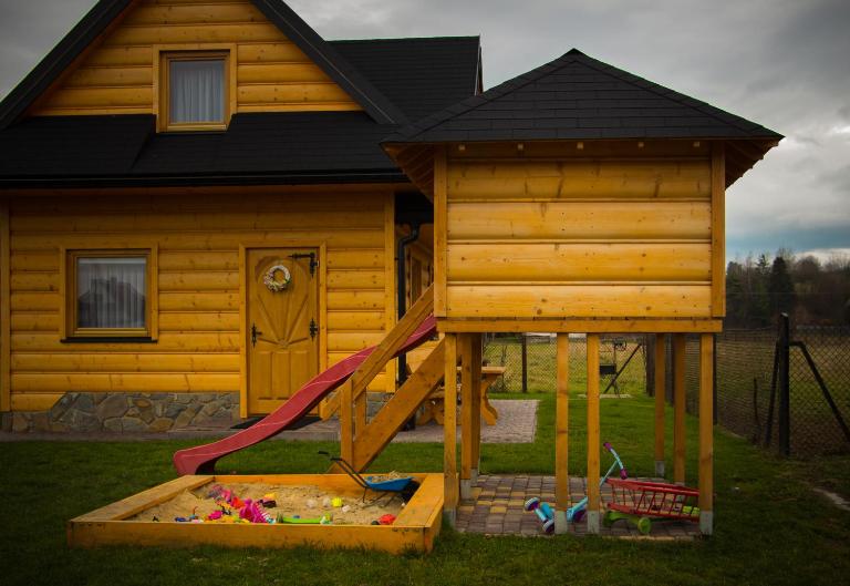 Domki w ogrodzie - sauna i jacuzzi, wypocznij w góralskim klimacie - B&B Szaflary
