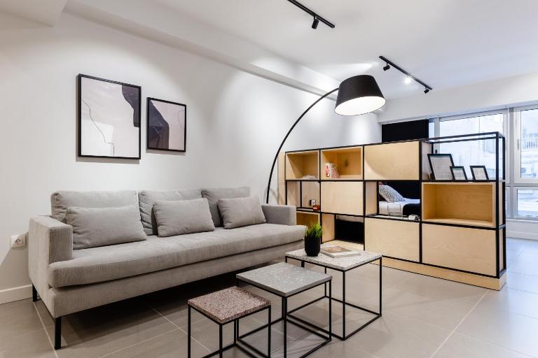 Ermou str. Elegant Apartments by UPSTREET - B&B Athens